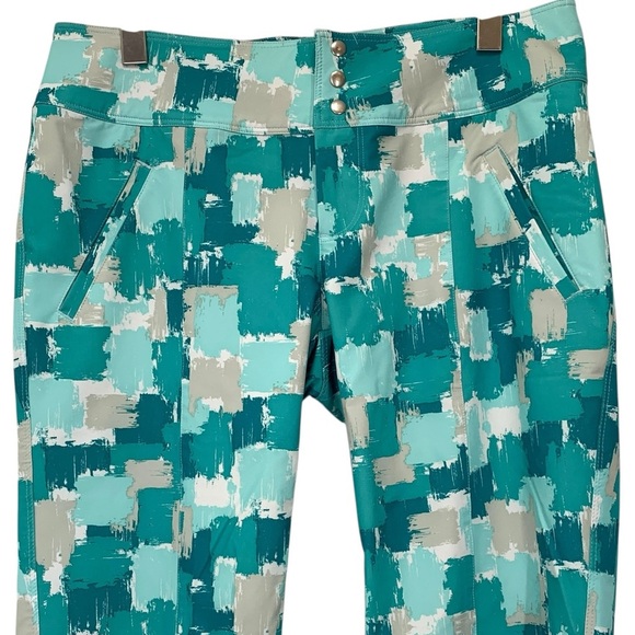 JoFit Golf Shorts Womens 8 Teal Gray Paint Splash Camo Patterned Capris Athletic - Picture 6 of 7